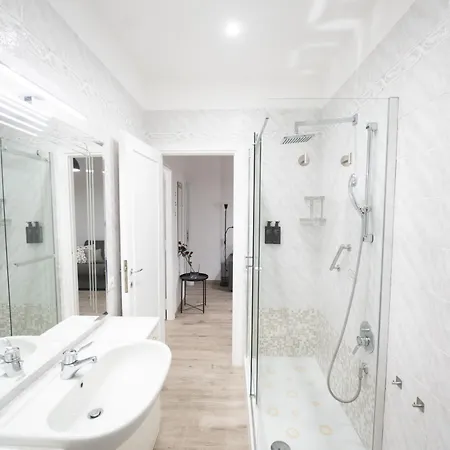 Lovely In Hip And Vibrant Pigneto *