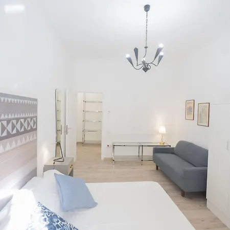 Lovely In Hip And Vibrant Pigneto *